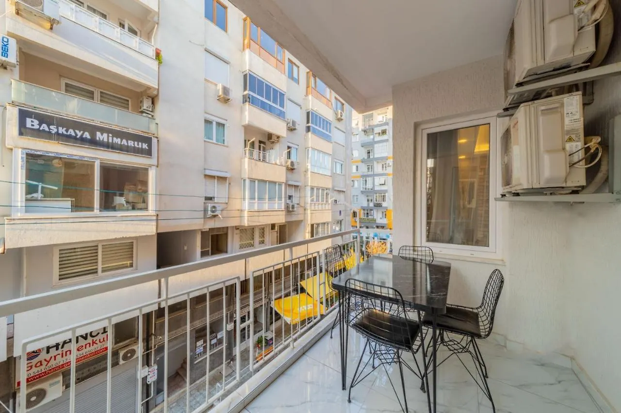 Lovely Central Apartment Near Beach In Muratpasa, Antalya 0*,  Türkei
